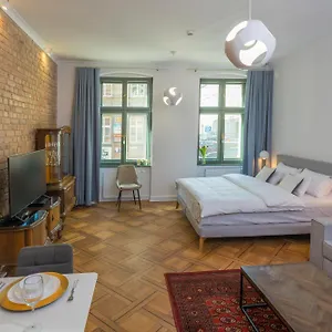 Provenir Strzelecka 25 Poznaň
